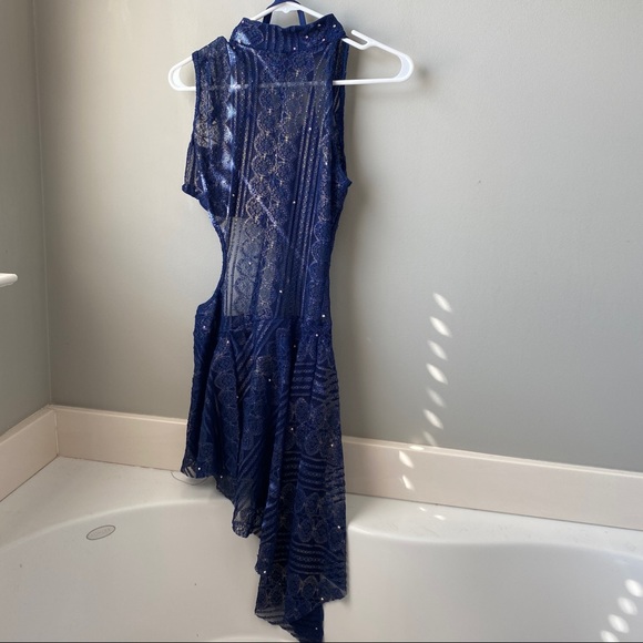 Lyrical / Contemporary Dance Costume - Picture 2 of 4